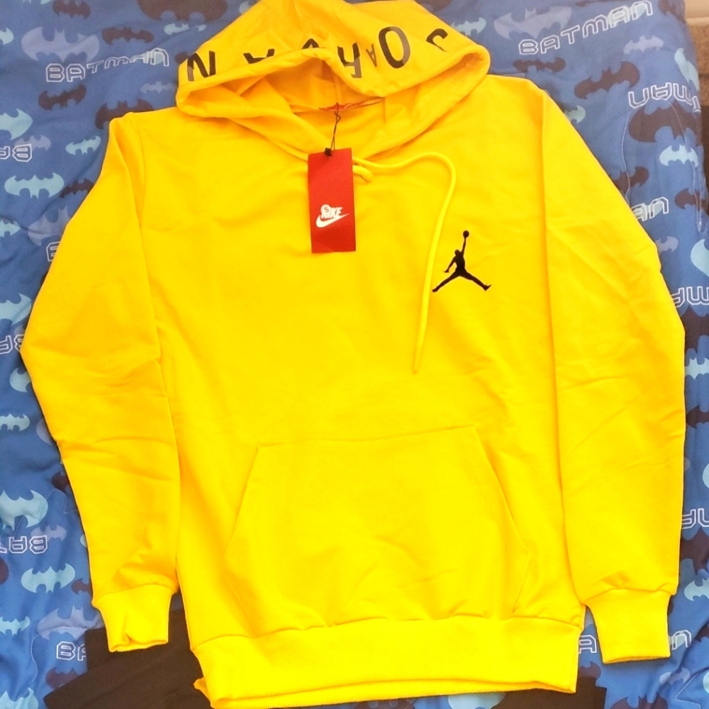 Men set